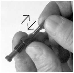 MEEC TOOLS 017081 Nibbler Instruction Manual - Insert a new blade in the socket